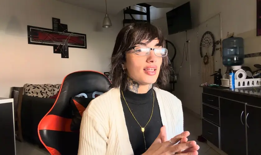 Após encontro com Jesus, jovem abandona Onlyfans e se converte