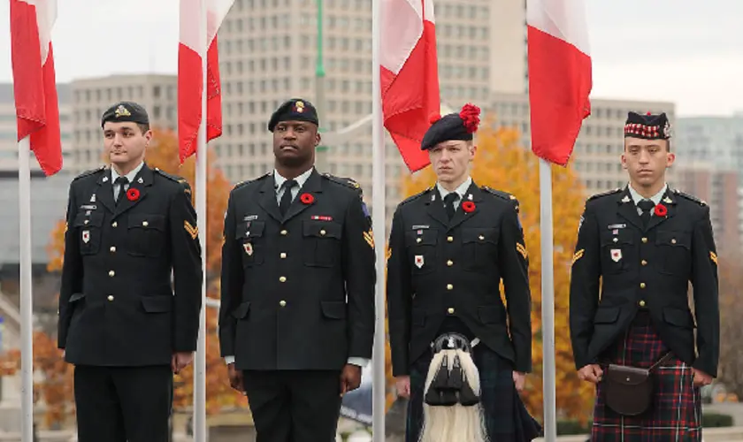 Referências a Deus são proibidas em cerimônias por Forças Armadas do Canadá