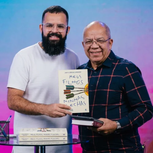 Douglas e Josué Gonçalves lançam livro sobre os desafios de criar filhos na atualidade