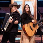 Os irmãos João Marcos e Maria Eduarda apresentam ao público o seu primeiro EP oficial, intitulado “A Minha Vida é de Jesus”. Foto: Divulgação.